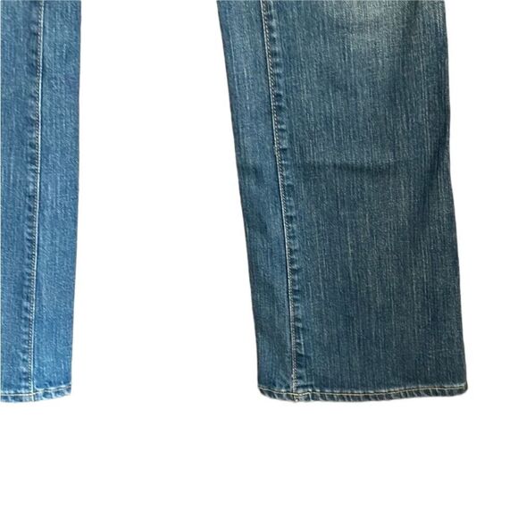 3 for $30! Gap low rise boot cute jeans. Size 2 - Picture 6 of 8